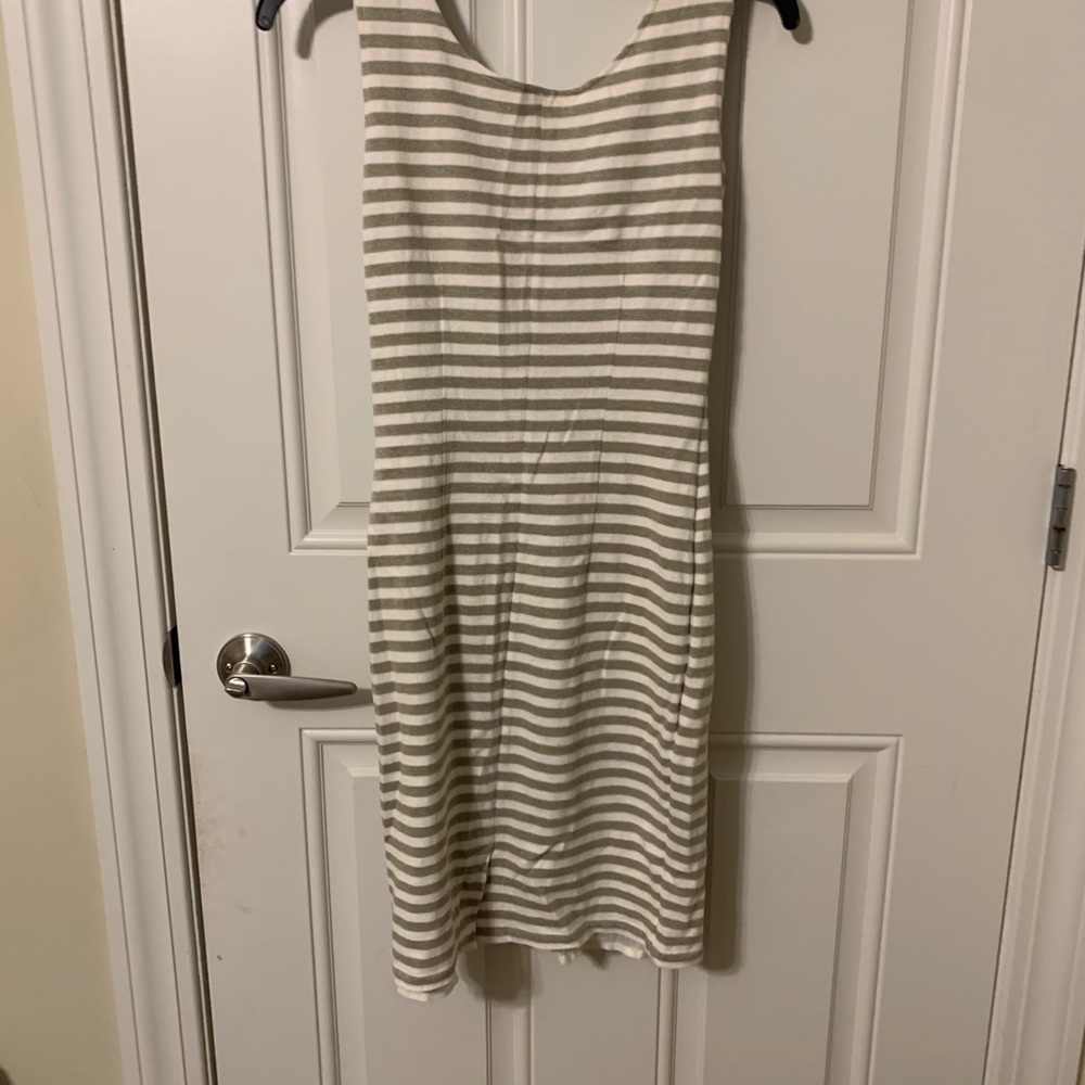 Women’s dress